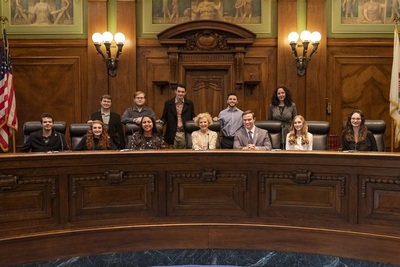 Photo of UIS taking a Pre-Law Center sponsored trip to the Illinois Supreme Court in 2020